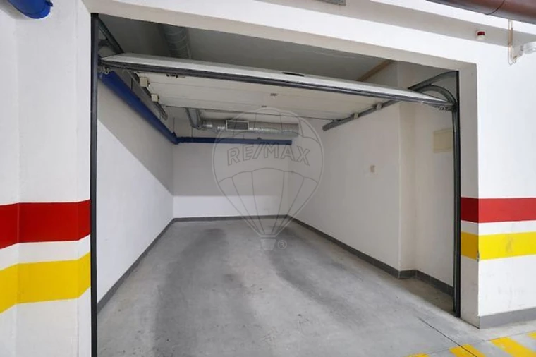 Apartamento T1 para Arrendamento em Póvoa de Santa Iria e Forte da Casa Foto 14