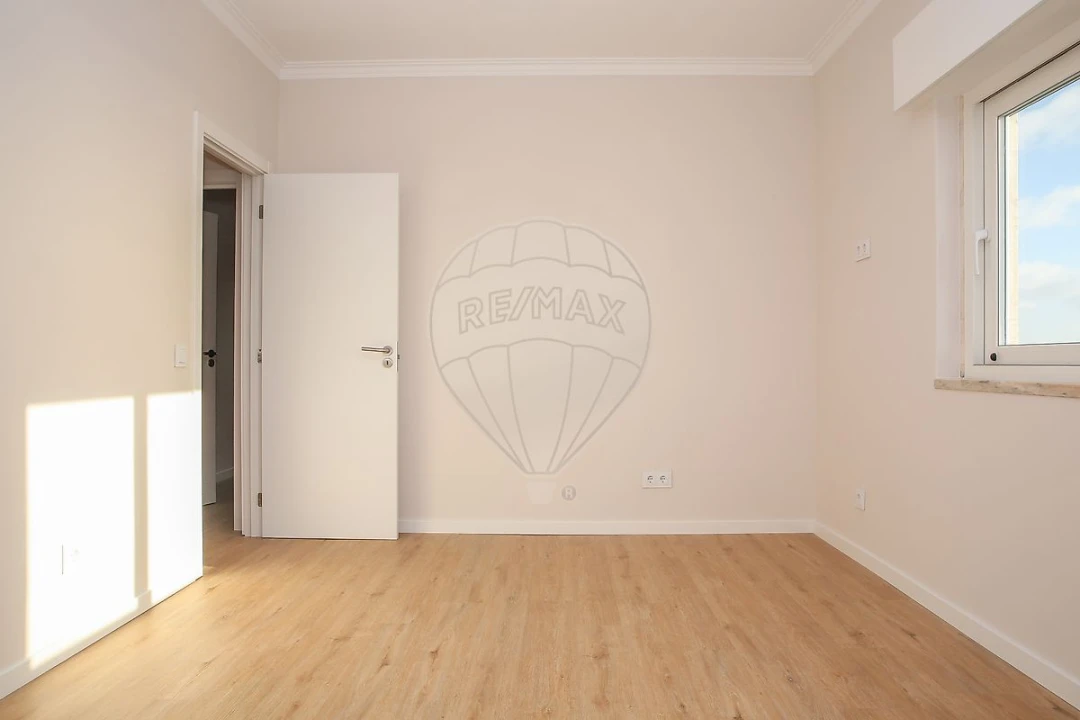 Apartamento T3 para Arrendamento em Póvoa de Santa Iria e Forte da Casa Foto 29