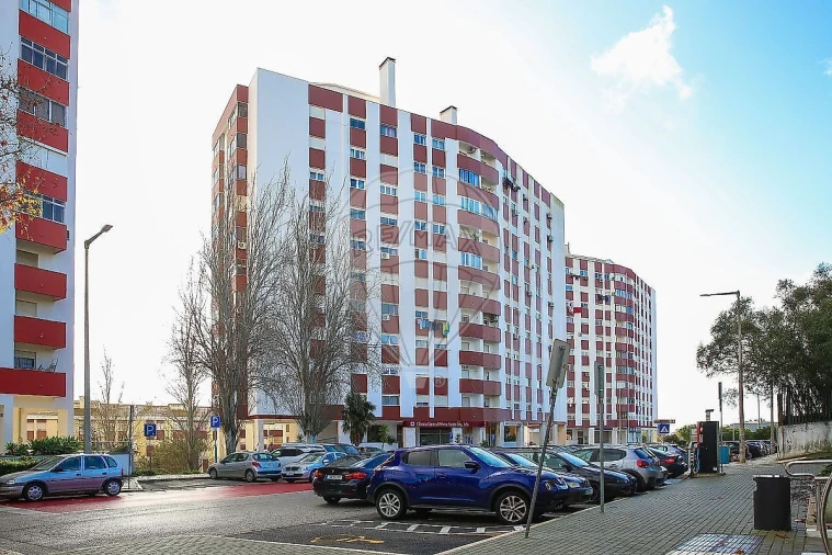 Apartamento T3 para Arrendamento em Póvoa de Santa Iria e Forte da Casa Foto 28