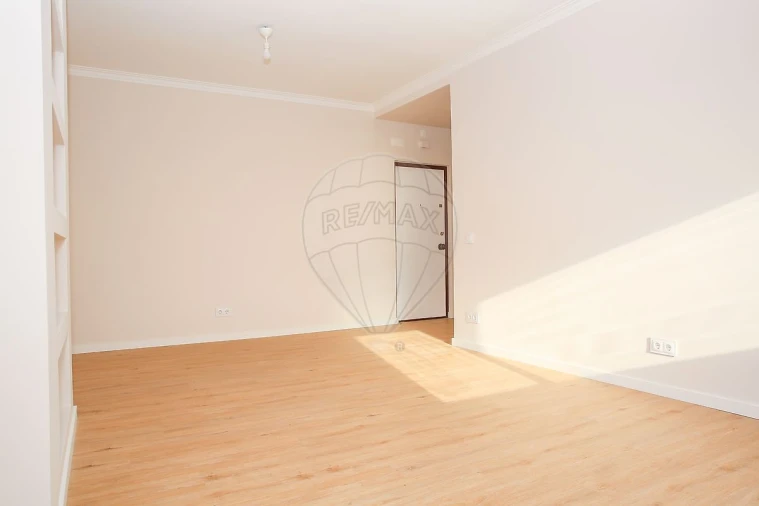 Apartamento T3 para Arrendamento em Póvoa de Santa Iria e Forte da Casa Foto 9