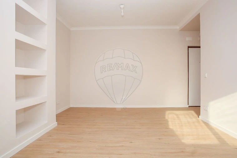 Apartamento T3 para Arrendamento em Póvoa de Santa Iria e Forte da Casa Foto 11