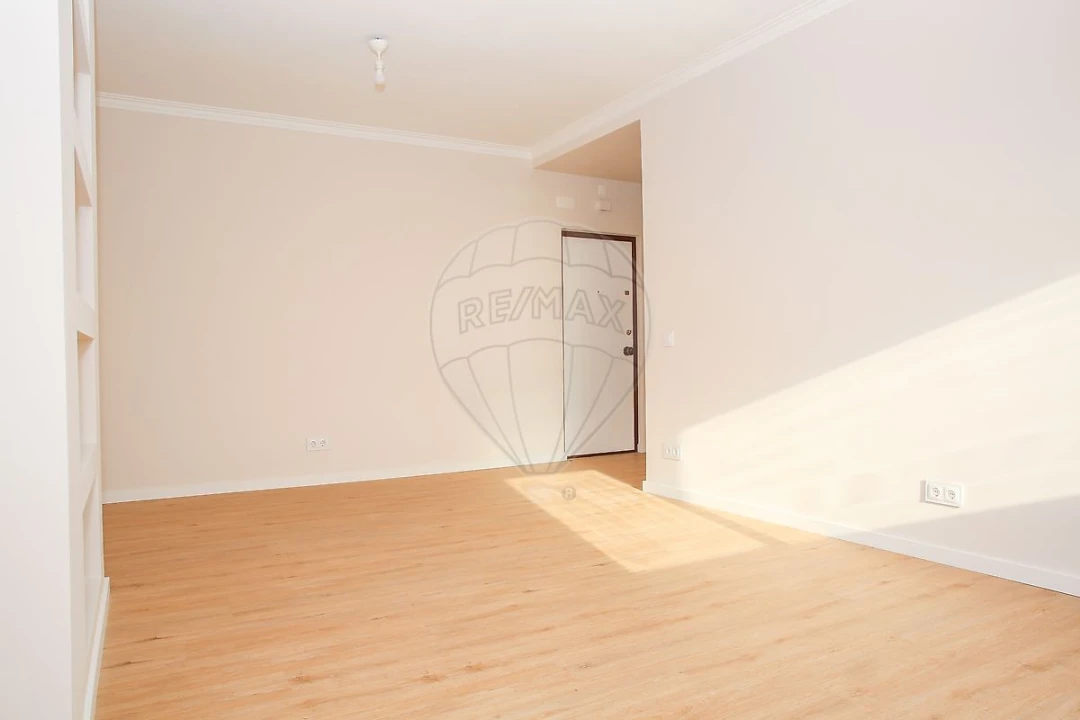 Apartamento T3 para Arrendamento em Póvoa de Santa Iria e Forte da Casa Foto 9