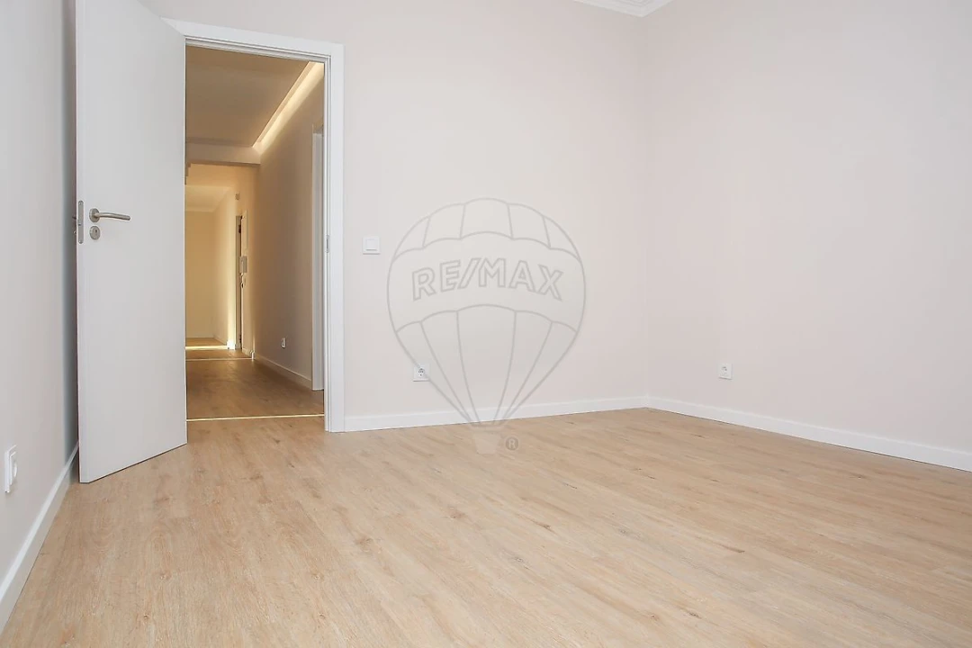 Apartamento T3 para Arrendamento em Póvoa de Santa Iria e Forte da Casa Foto 20