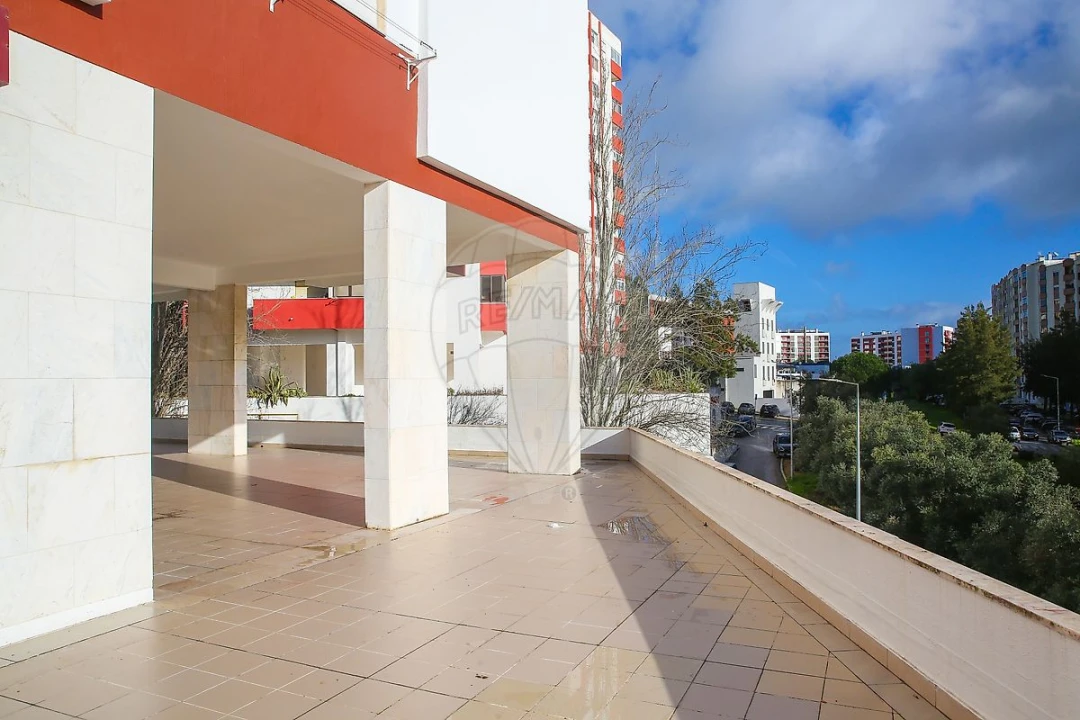 Apartamento T3 para Arrendamento em Póvoa de Santa Iria e Forte da Casa Foto 42