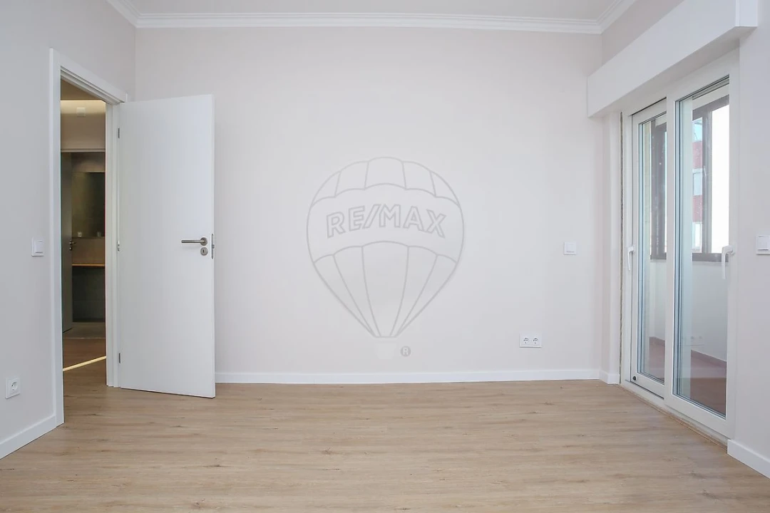 Apartamento T3 para Arrendamento em Póvoa de Santa Iria e Forte da Casa Foto 21