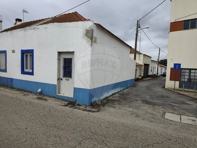 Moradia T2 para Venda em Raposa