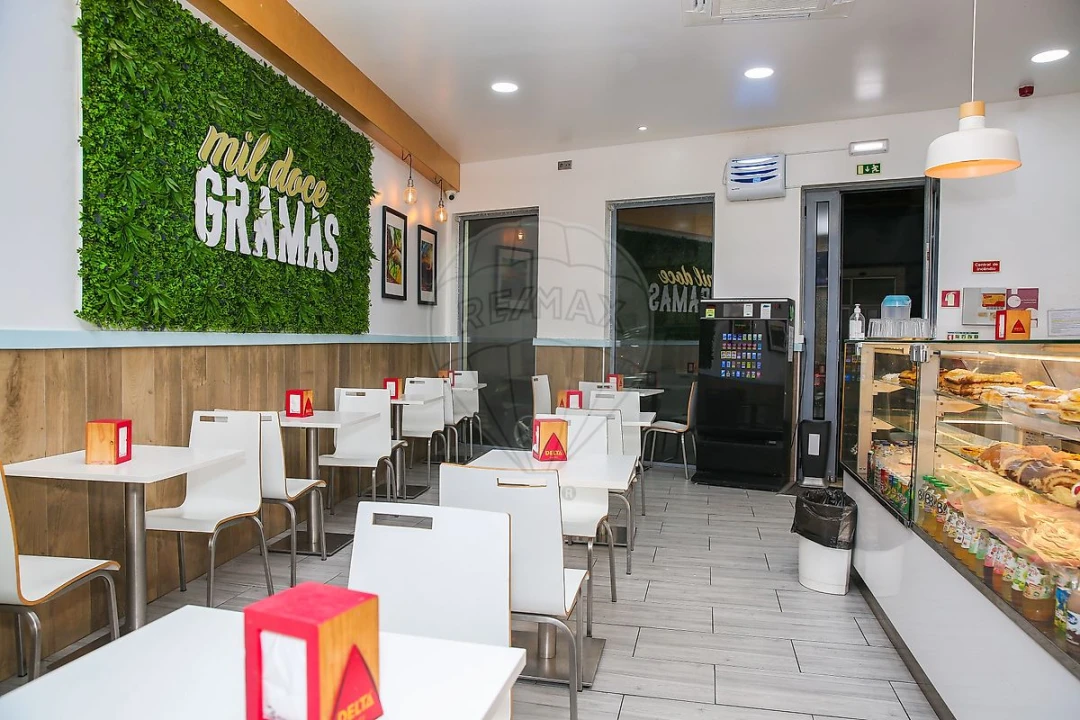 Negócio para Venda em Castanheira do Ribatejo e Cachoeiras Foto 2