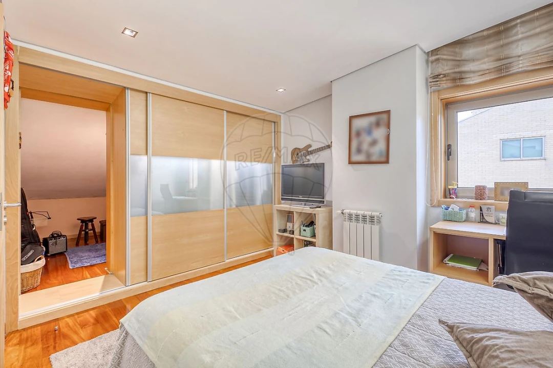 Apartamento T3 para Venda em Gulpilhares e Valadares Foto 24