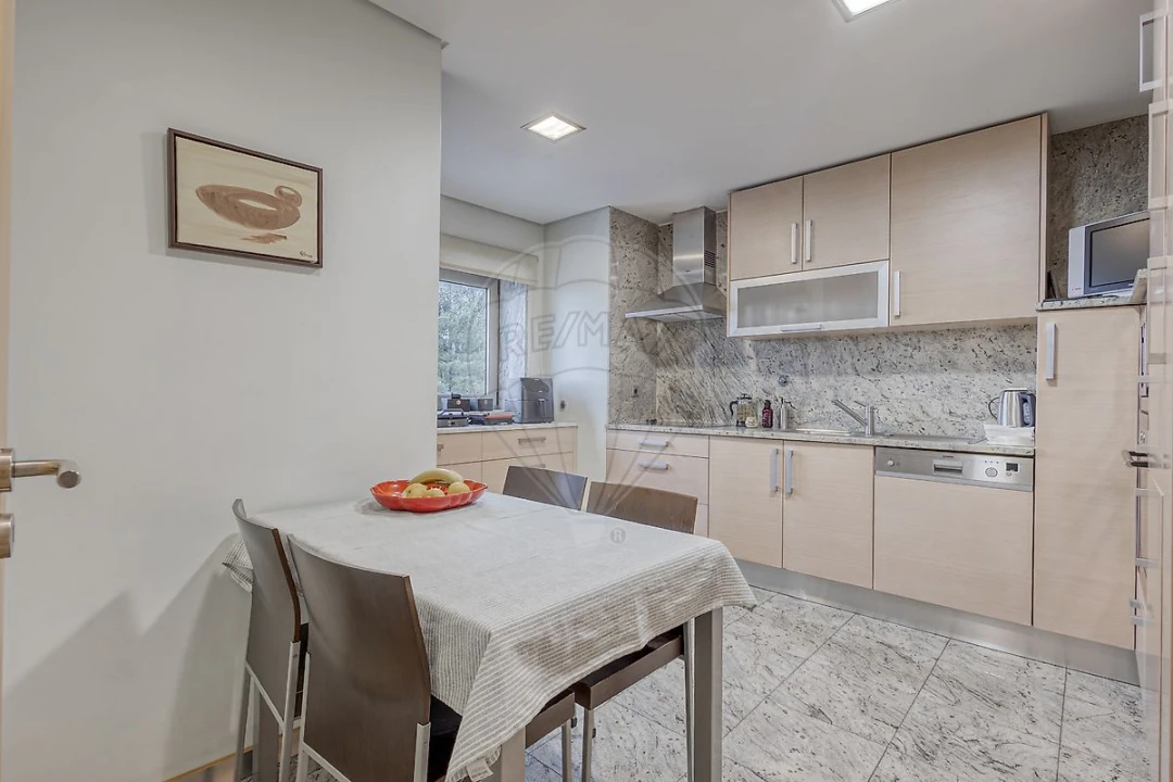 Apartamento T3 para Venda em Gulpilhares e Valadares Foto 14