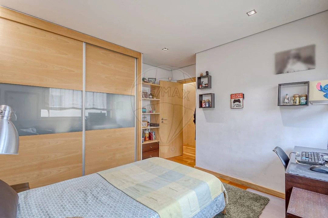 Apartamento T3 para Venda em Gulpilhares e Valadares Foto 22