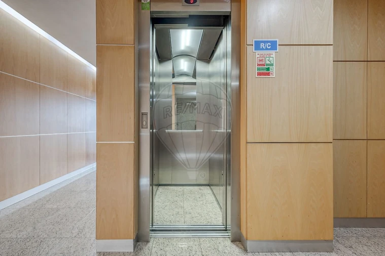 Apartamento T3 para Venda em Gulpilhares e Valadares Foto 5