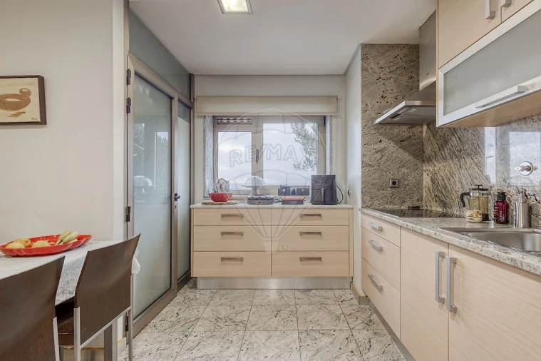 Apartamento T3 para Venda em Gulpilhares e Valadares Foto 15