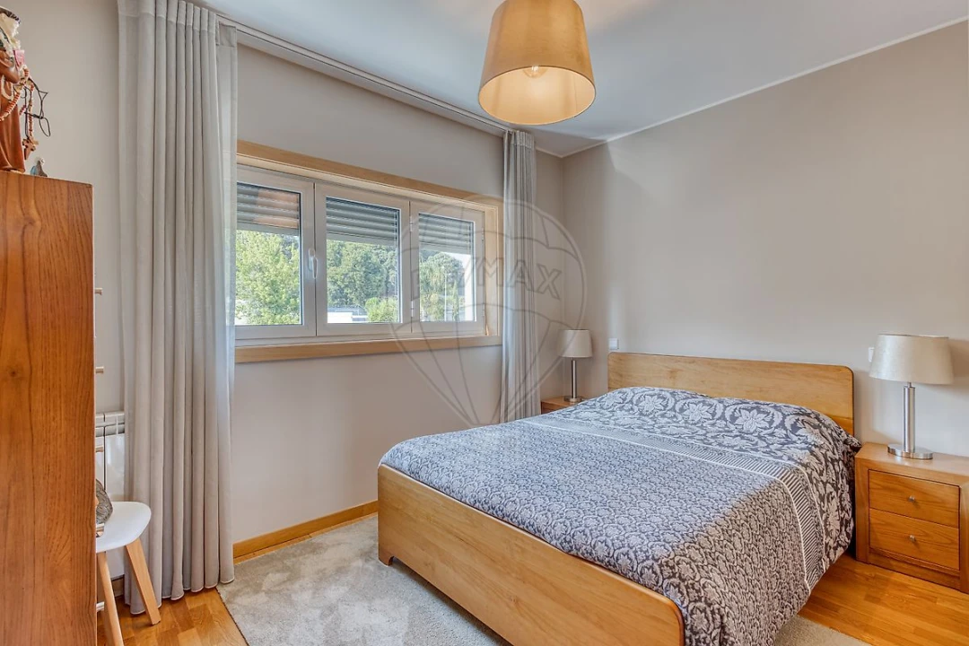 Moradia T5 para Venda em Gondomar (São Cosme), Valbom e Jovim Foto 27