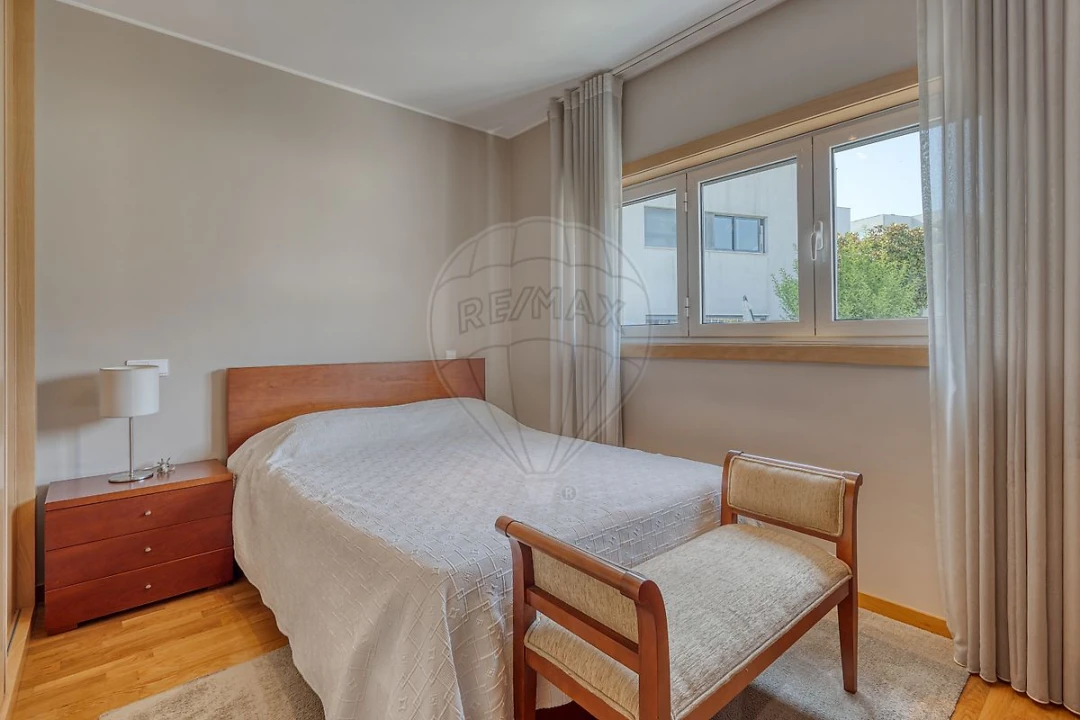 Moradia T5 para Venda em Gondomar (São Cosme), Valbom e Jovim Foto 28