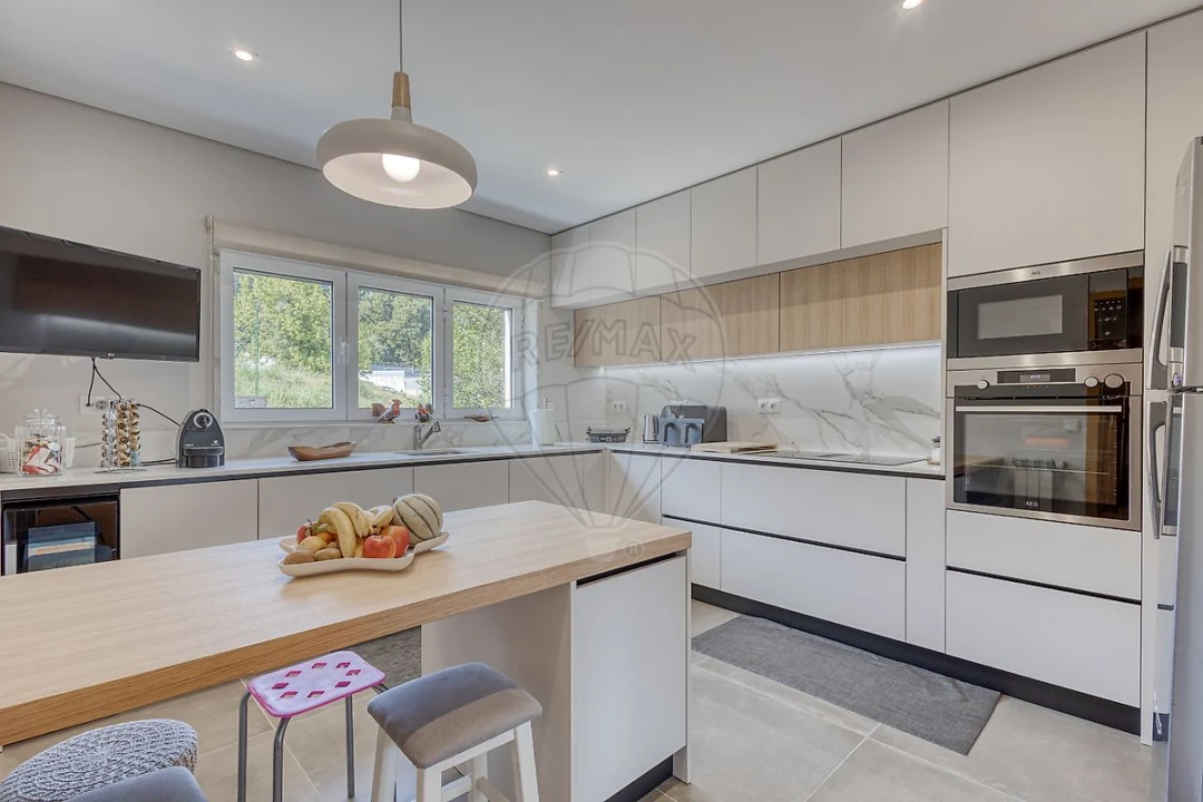 Moradia T5 para Venda em Gondomar (São Cosme), Valbom e Jovim Foto 9