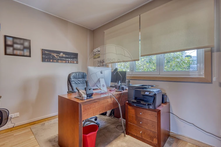 Moradia T5 para Venda em Gondomar (São Cosme), Valbom e Jovim Foto 12