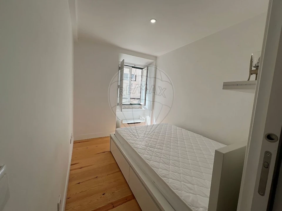 Apartamento T1 para Arrendamento em Sesimbra (Santiago) Foto 10