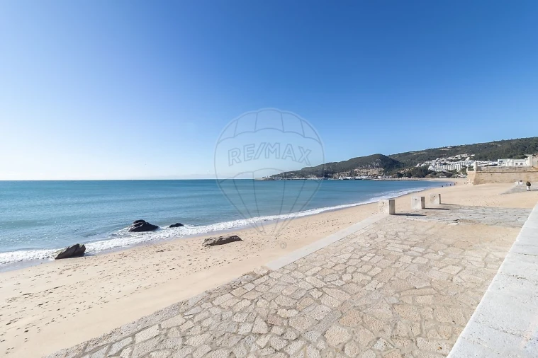 Apartamento T4 para Venda em Sesimbra (Santiago) Foto 4