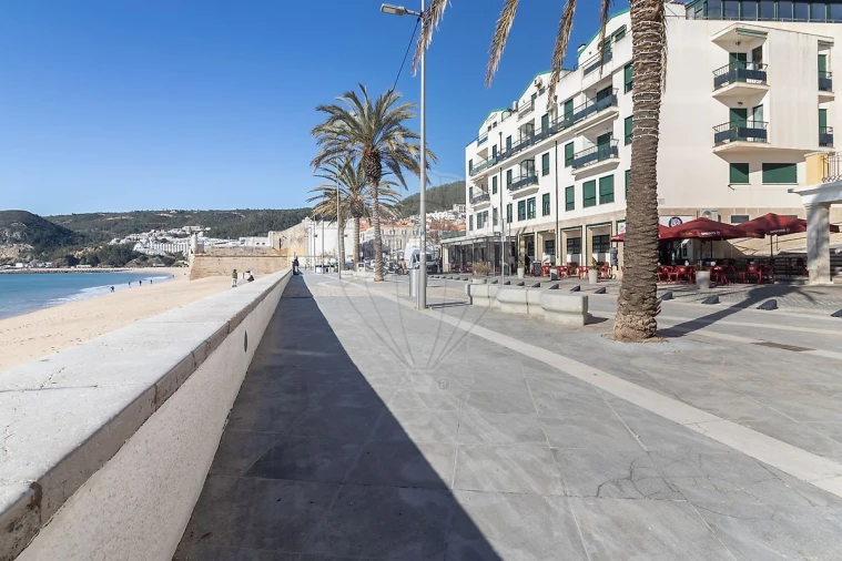 Apartamento T4 para Venda em Sesimbra (Santiago) Foto 2