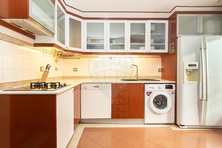 Apartamento T4 para Venda em Sesimbra (Santiago) Foto 22