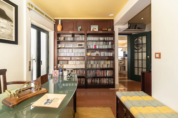 Apartamento T4 para Venda em Sesimbra (Santiago) Foto 38