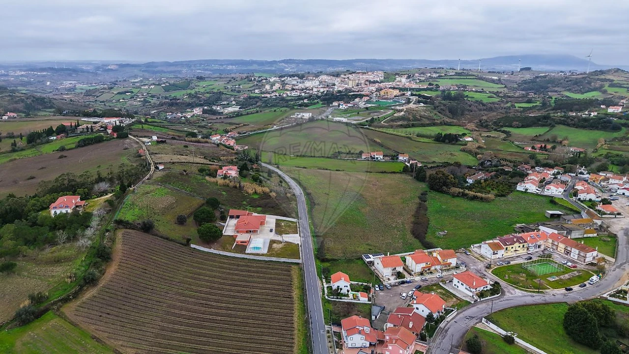 Terreno para Venda em Santo Quintino Foto 19