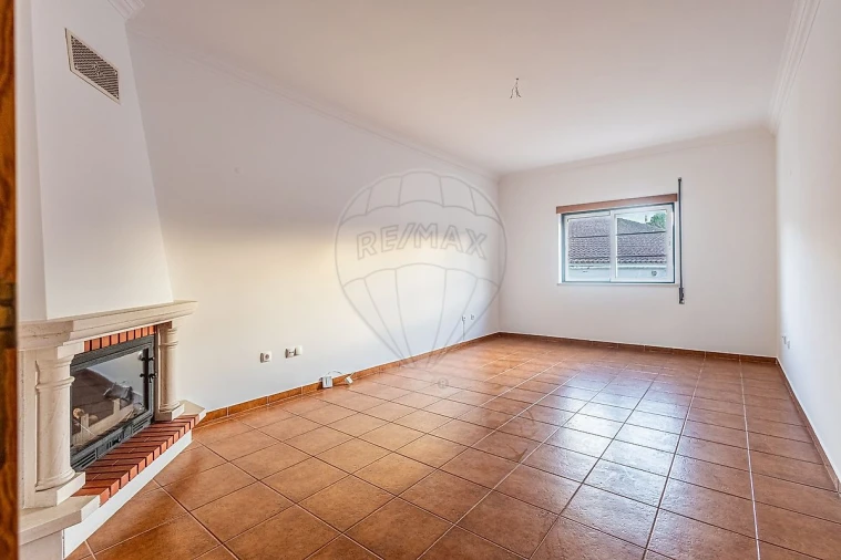 Apartamento T2 para Venda em Cartaxo e Vale da Pinta Foto 4