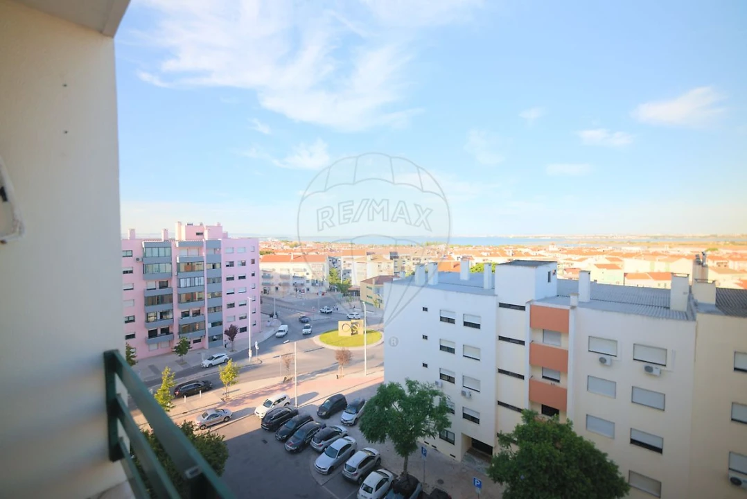 Apartamento T3 para Venda em Barreiro e Lavradio Foto 25
