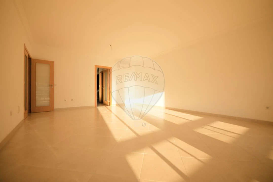 Apartamento T3 para Venda em Barreiro e Lavradio Foto 8