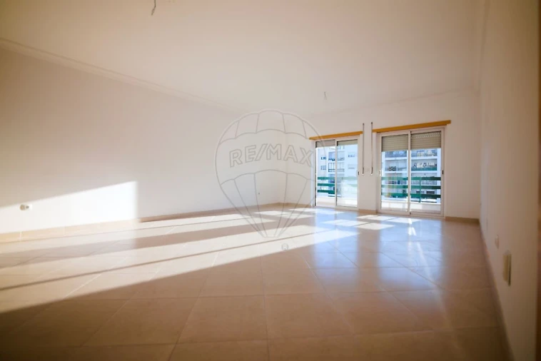 Apartamento T3 para Venda em Barreiro e Lavradio Foto 9