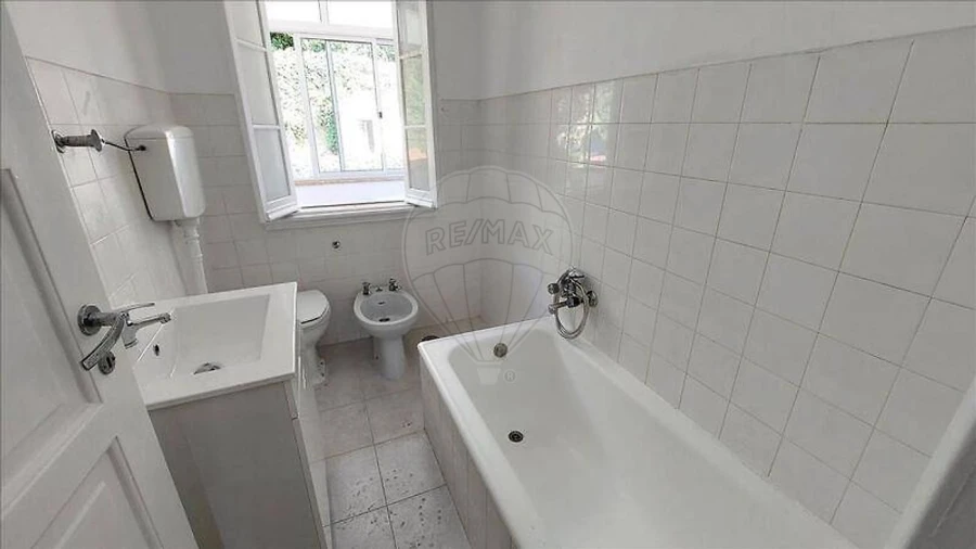Apartamento T3 para Venda em Queluz e Belas Foto 10