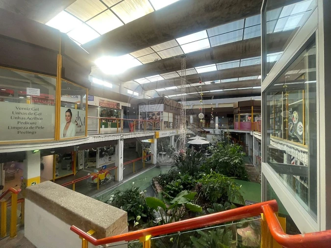 Loja para Arrendamento em Cacém e São Marcos Foto 7