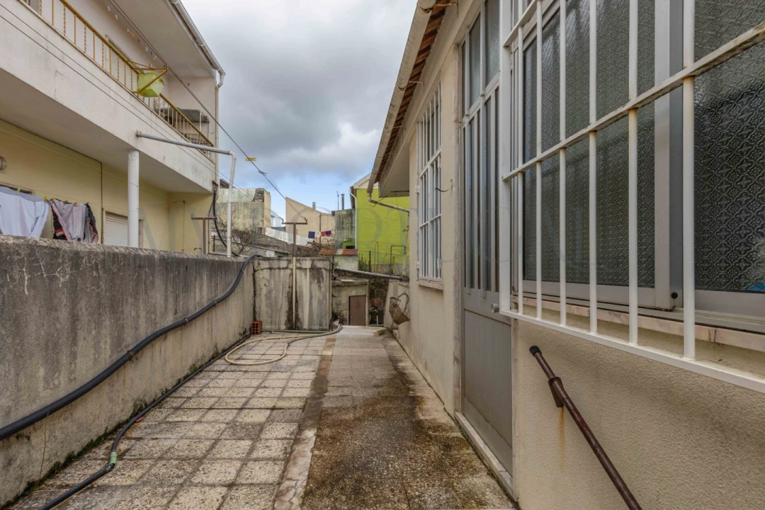 Moradia T4 para Venda em Queluz e Belas Foto 23