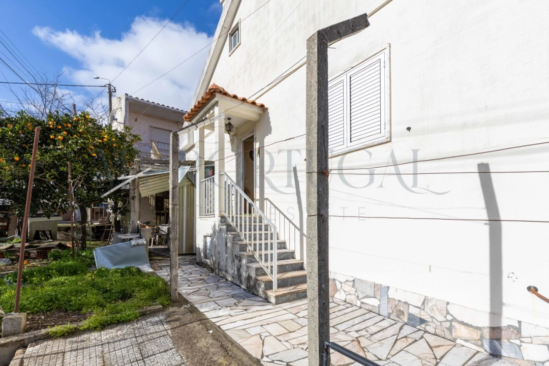 Moradia T4 para Venda em Queluz e Belas Foto 30