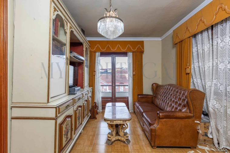 Moradia T4 para Venda em Queluz e Belas Foto 12