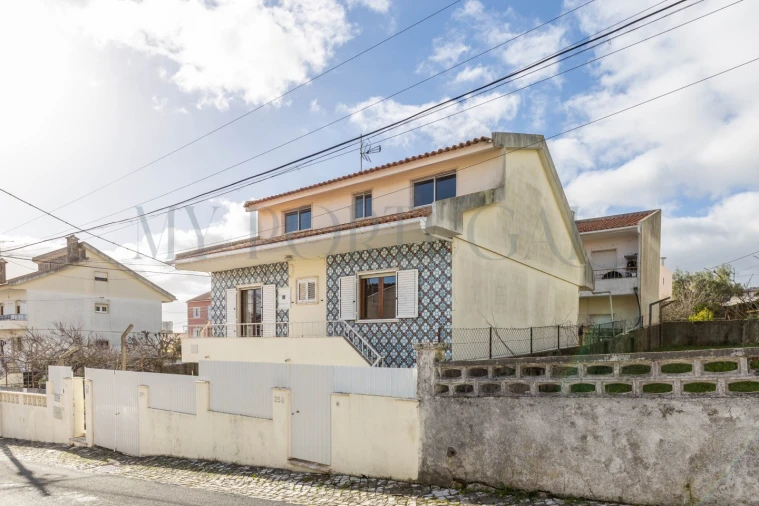 Moradia T4 para Venda em Queluz e Belas Foto 34