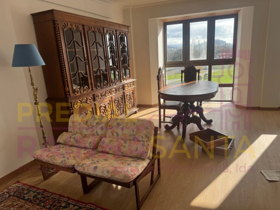 Apartamento T2 para Arrendamento em Santa Clara e Castelo Viegas Foto 1