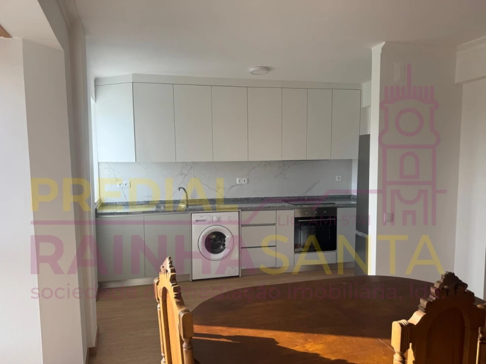 Apartamento T2 para Arrendamento em Santa Clara e Castelo Viegas Foto 6