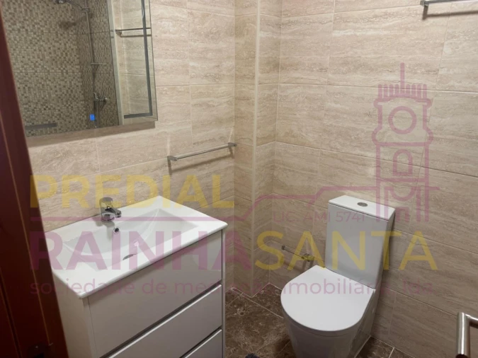 Apartamento T2 para Arrendamento em Santa Clara e Castelo Viegas Foto 13
