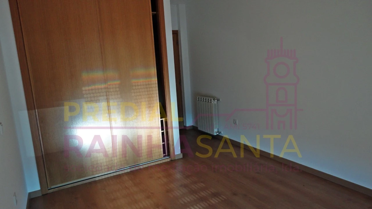 Apartamento T2 para Arrendamento em Santa Clara e Castelo Viegas Foto 10