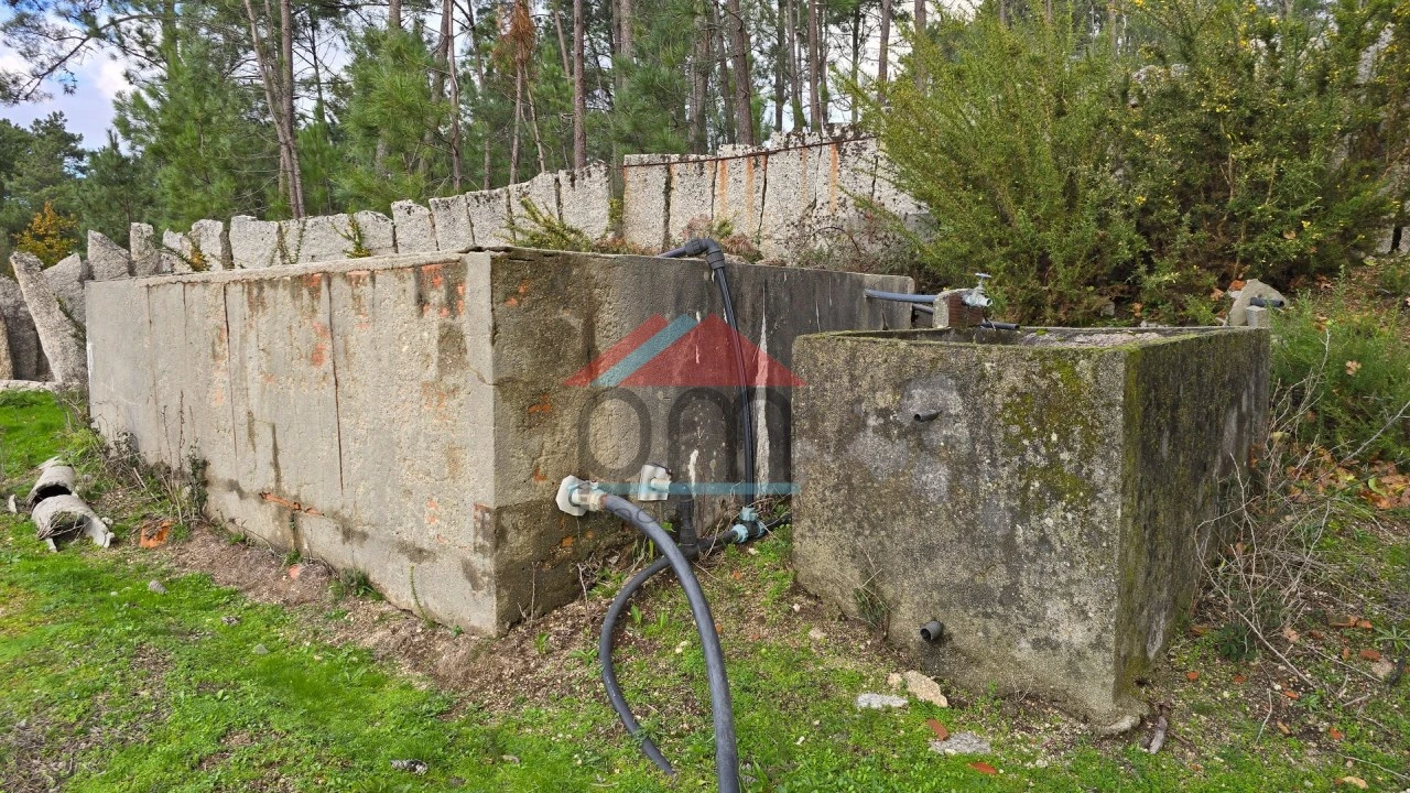 Moradia T3 para Venda em Boivão Foto 17