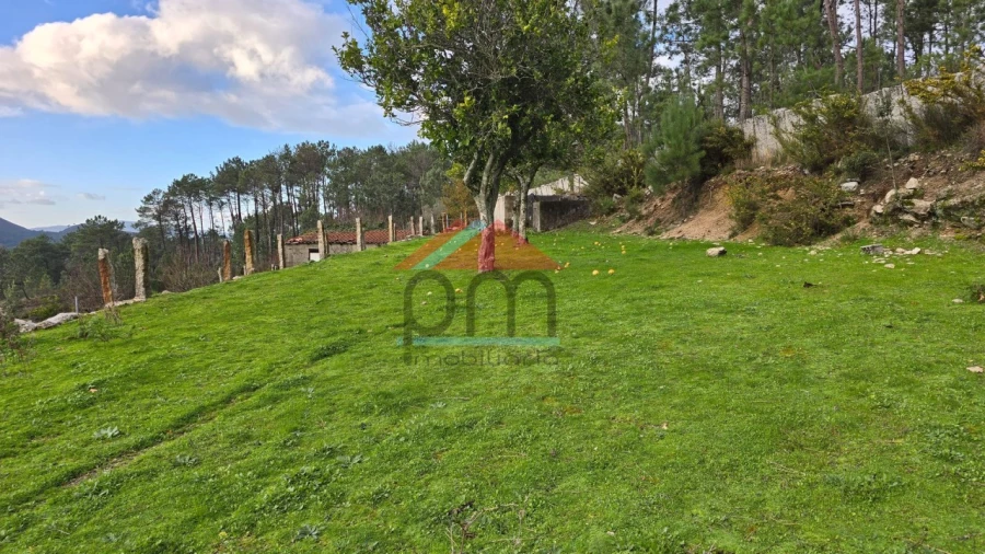 Moradia T3 para Venda em Boivão Foto 14