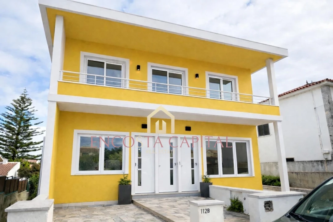 Apartamento T1 para Venda em Carcavelos e Parede Foto 1