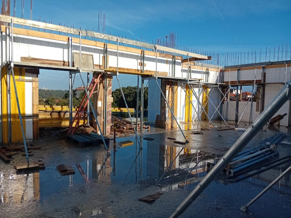 Apartamento T2 para Venda em Leiria, Pousos, Barreira e Cortes Foto 3