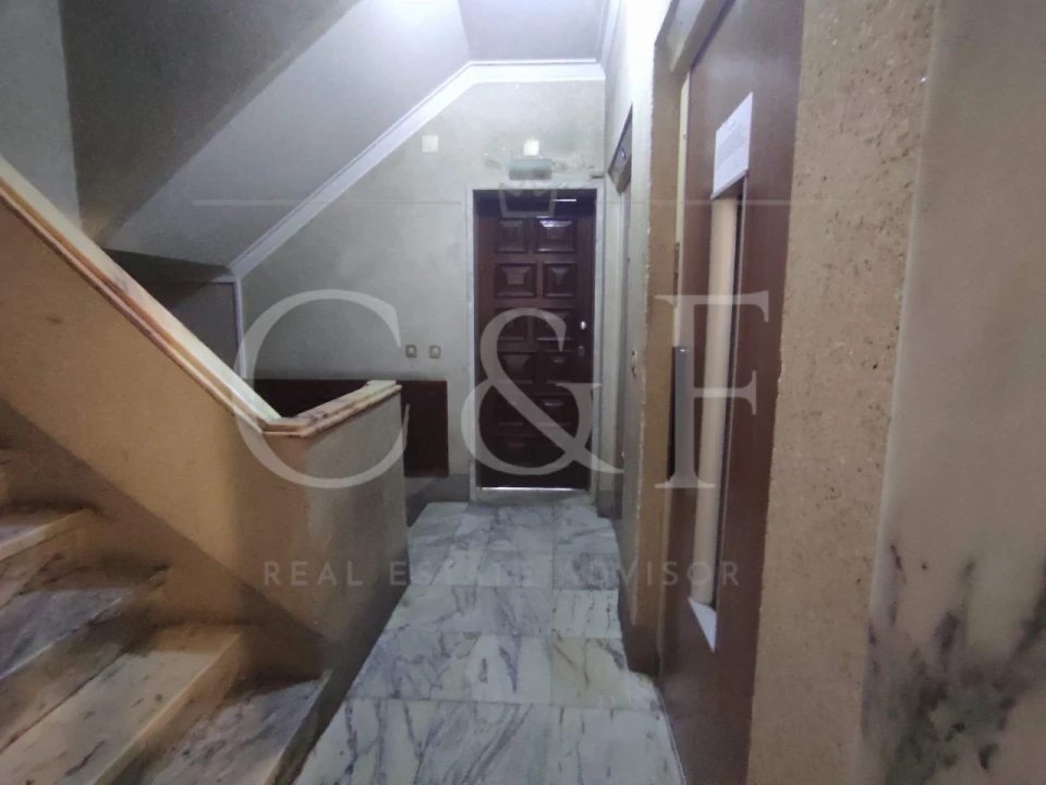 Apartamento T2 para Venda em Massamá e Monte Abraão Foto 24