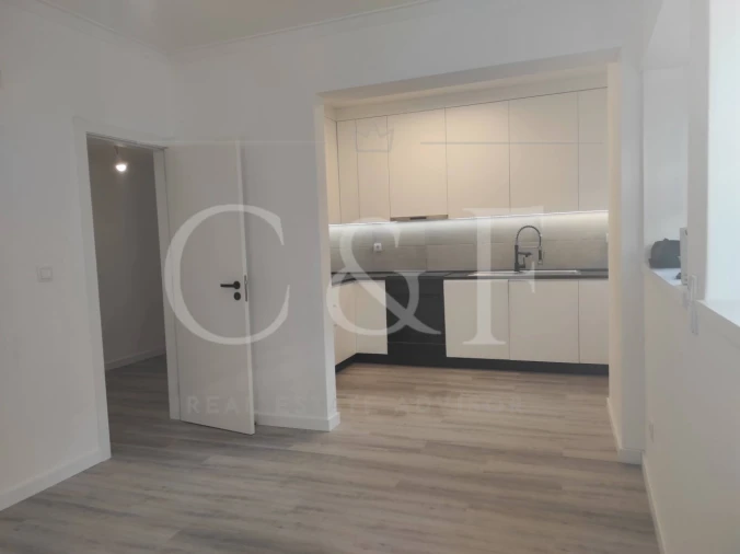 Apartamento T2 para Venda em Massamá e Monte Abraão Foto 11