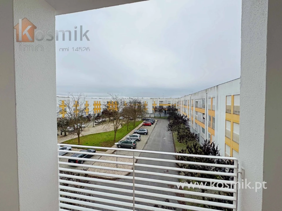 Apartamento T3 para Arrendamento em Bacelo e Senhora da Saúde Foto 23