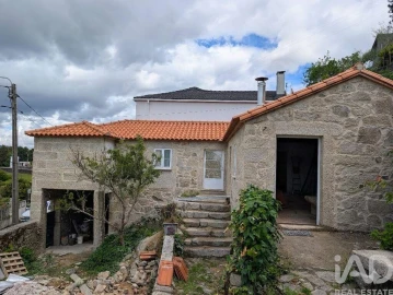 Moradia T2 para Venda em Vila Nova de Cerveira e Lovelhe