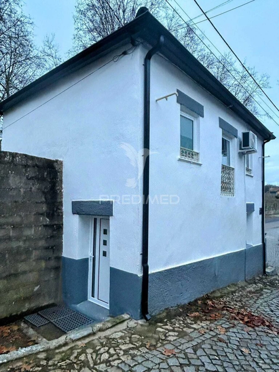 Moradia T1 para Venda em Poiares e Canelas Foto 4