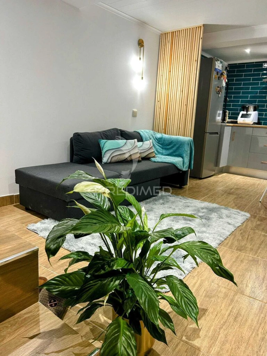 Moradia T1 para Venda em Poiares e Canelas Foto 12